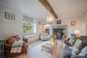 Sitting room- click for photo gallery
